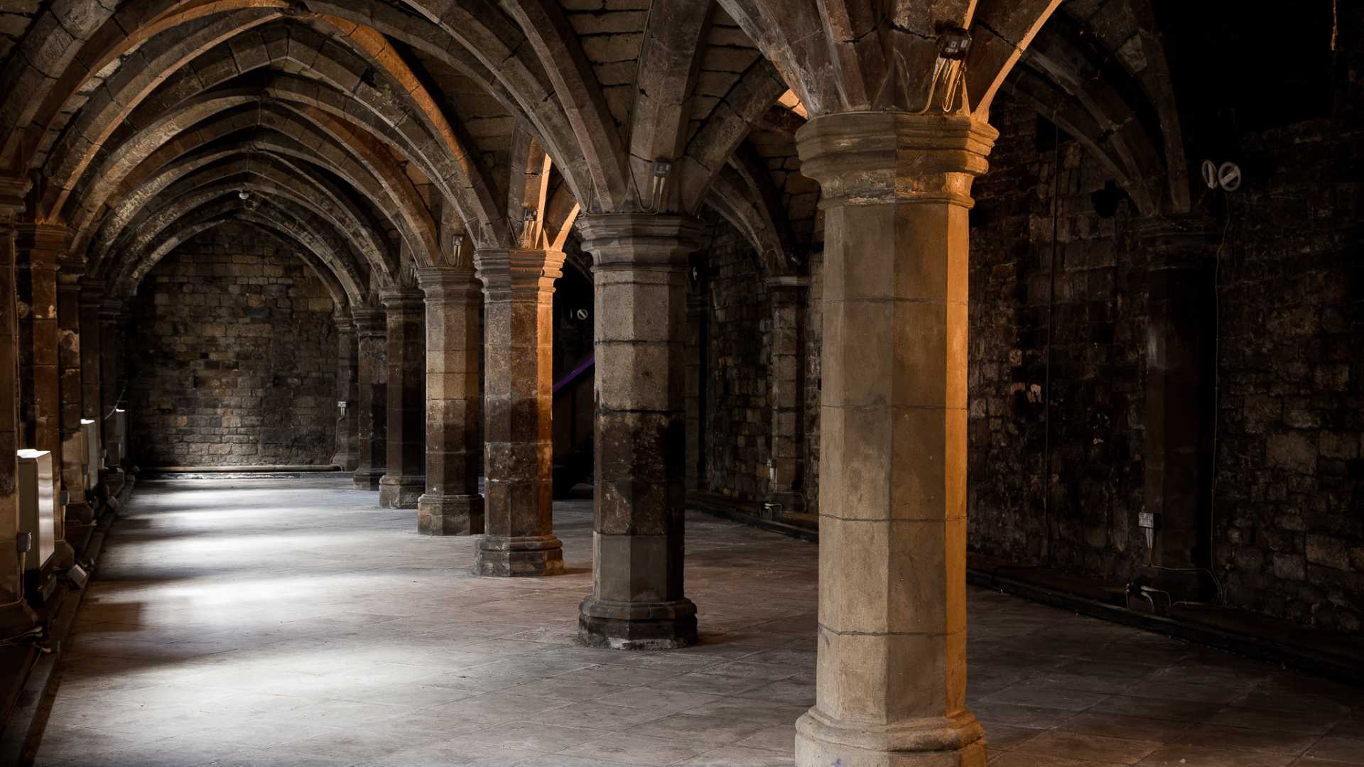 Greyfriars Downstairs Pillars